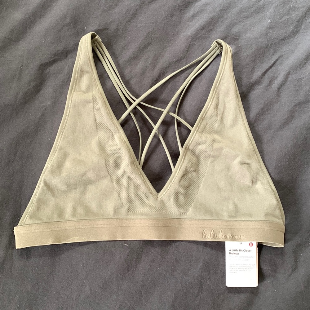 A little bit closer bralette